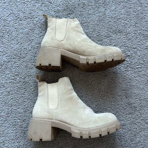 Boots - Picture 2 of 2